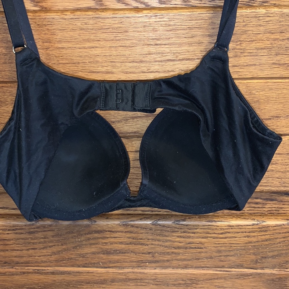 Fabulous by Victoria’s Secret Black Plunge Bra - Picture 6 of 8